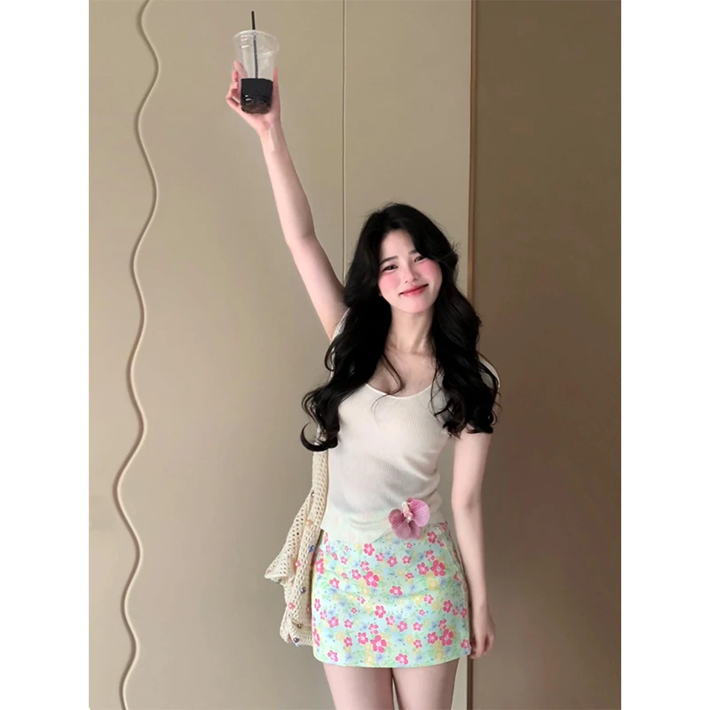 绿色碎花短裙a字油画半身裙子女夏季穿搭多巴胺海边绝美包臀裙