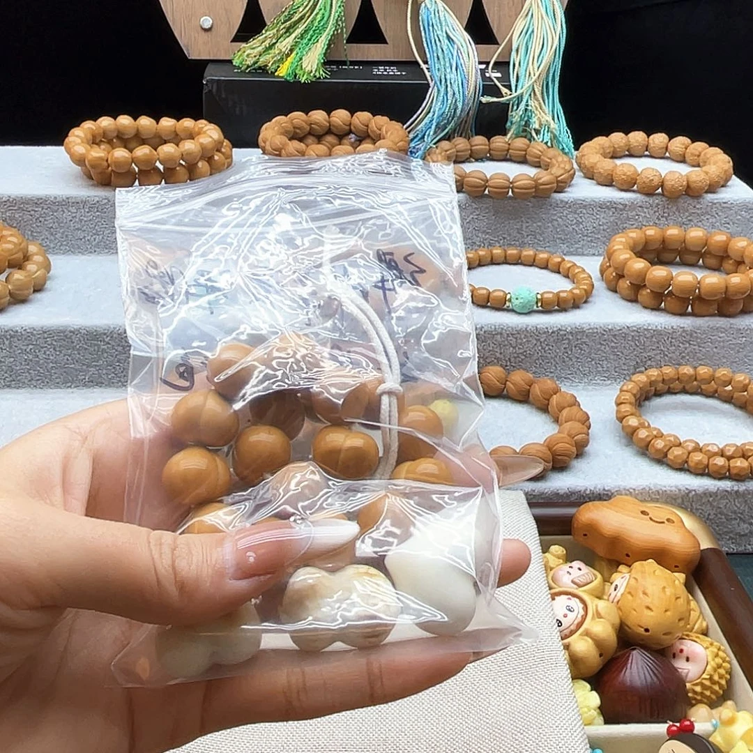 吊坠猴头核桃柯基屁桃手持