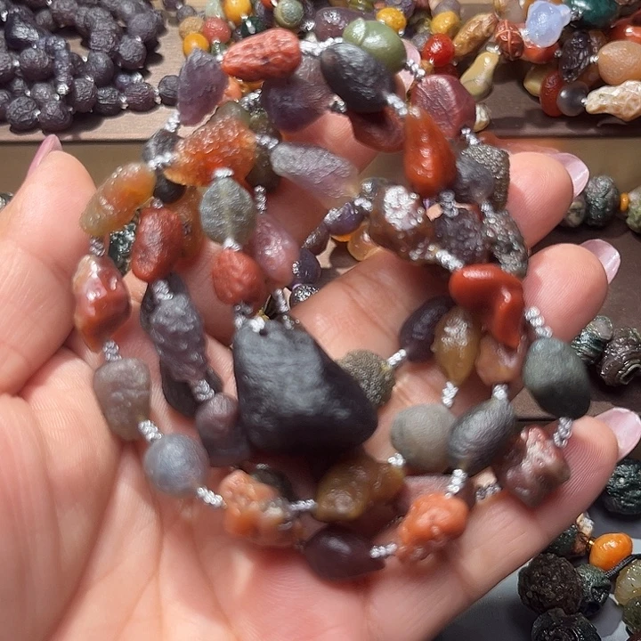 阿拉善彩玛瑙毛衣链