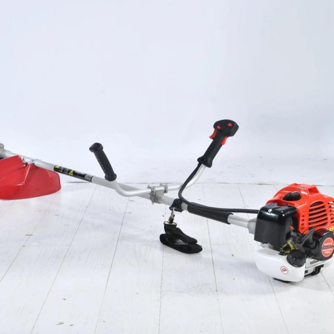 1、【新品】侧挂式割草机家用多功能农用汽油开荒打草松土除草收割器