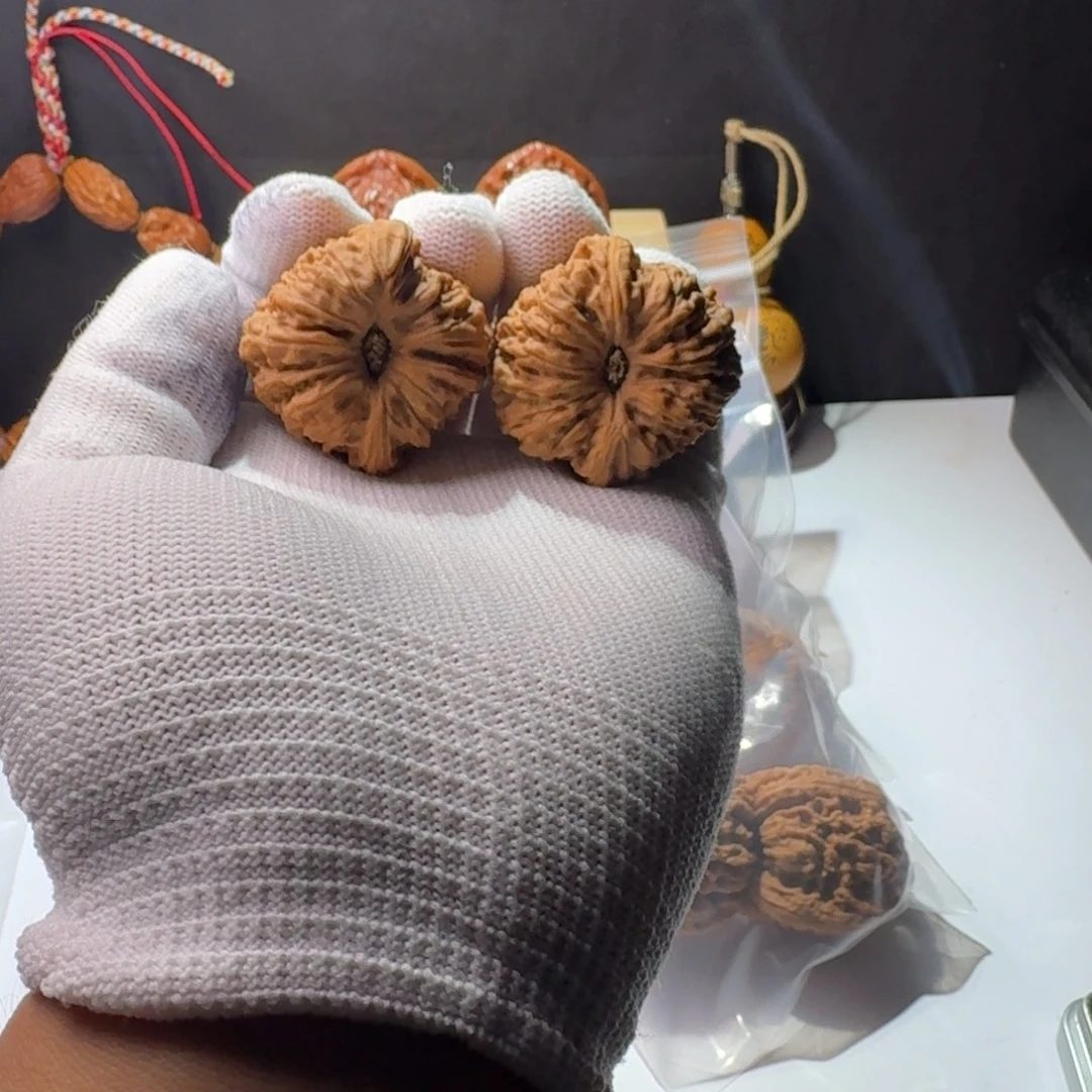文玩核桃把件8号链接38拉丝菊花凹