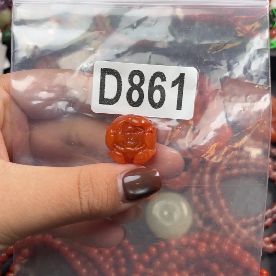 南红玛瑙未镶嵌珠宝奇石
