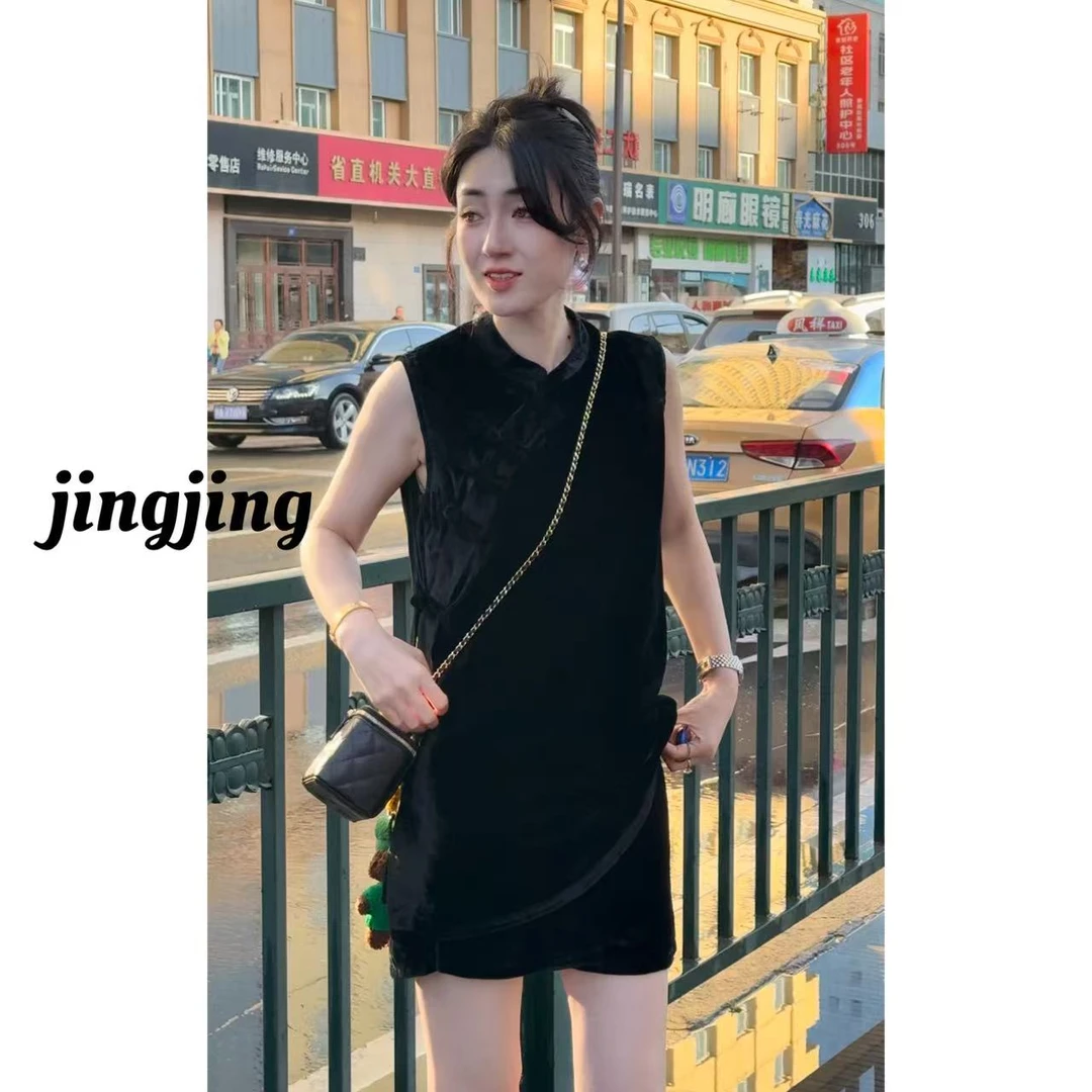 夏季新款中式上衣搭配短裤套装（6820）