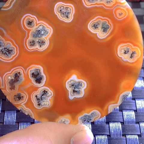 玛瑙/玉髓颈饰合金翟****心