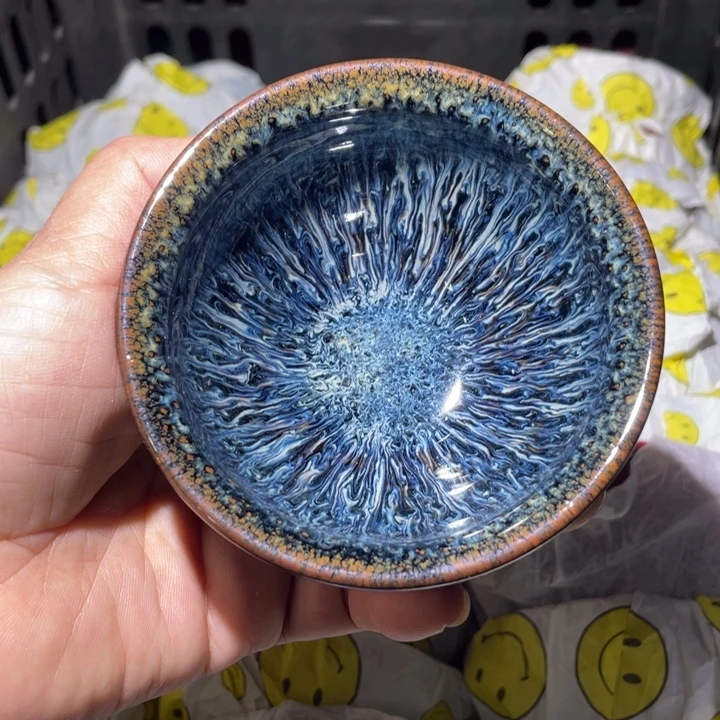 茶盏我不喜欢这样一天