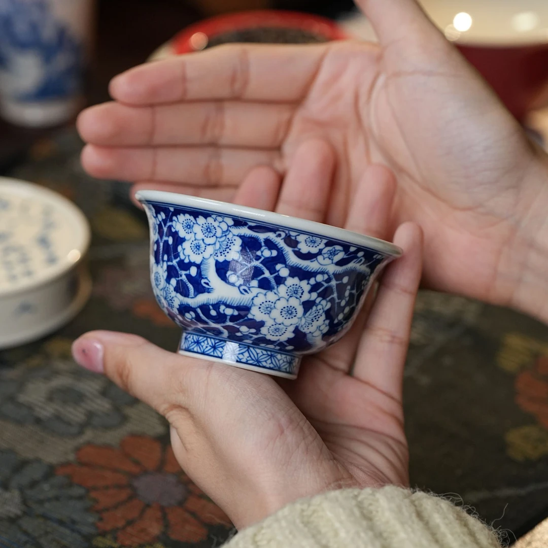 步窑景德镇纯手工手绘青花冰梅小压手杯
