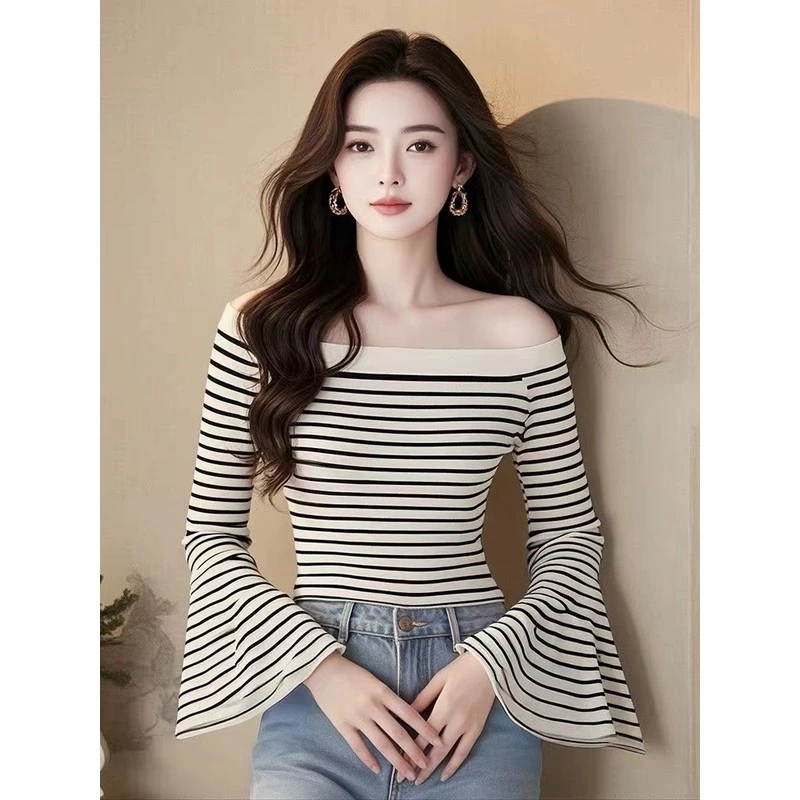 喇叭袖条纹女式针织衫2025新秋季长袖超级好看独特的高端单肩上衣