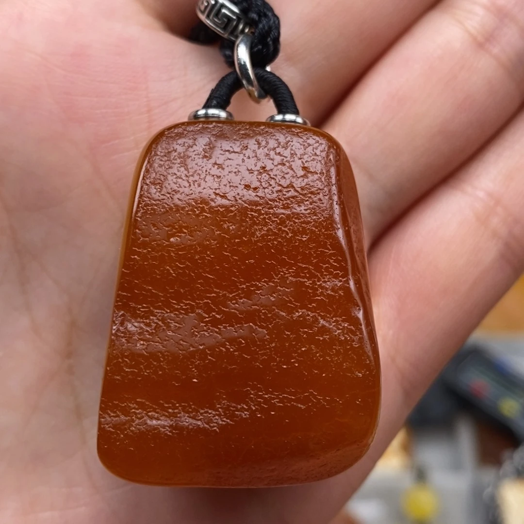 未镶嵌琥珀珠宝奇石