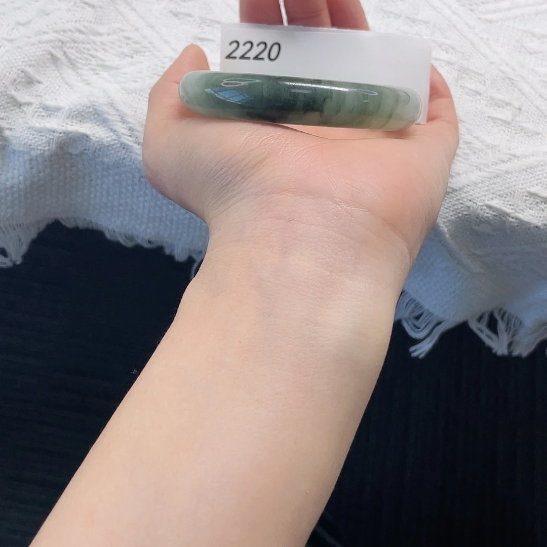 石英质玉未镶嵌手镯2220