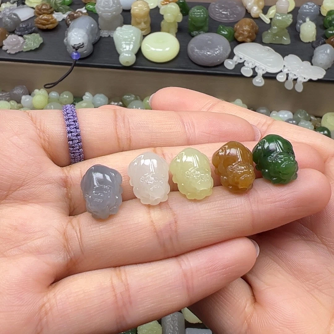 和田玉未镶嵌颈饰128一个多样性发其一