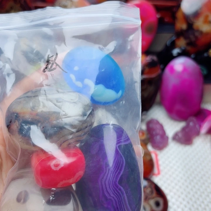赵***烟玛瑙/玉髓未镶嵌珠宝半成品