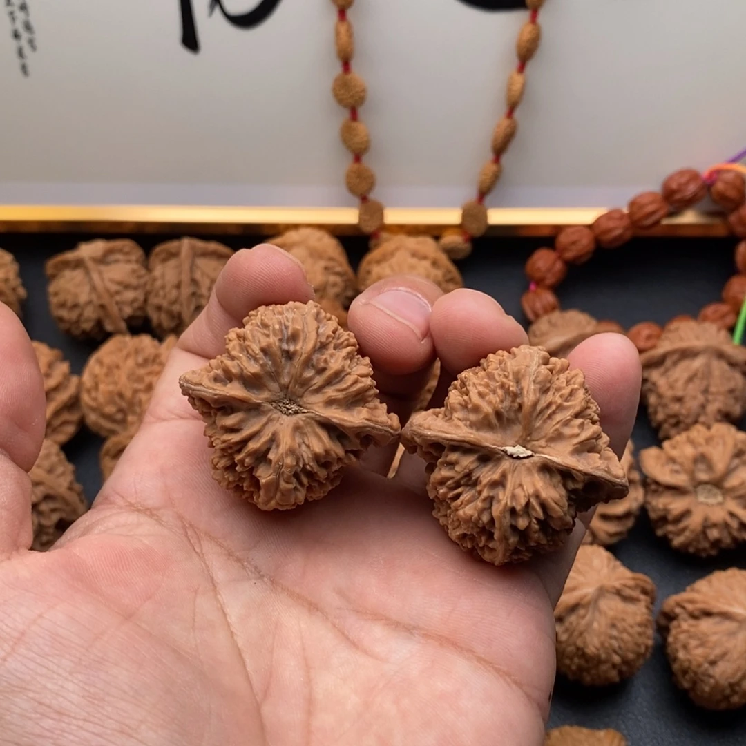文玩核桃吊坠满天星40