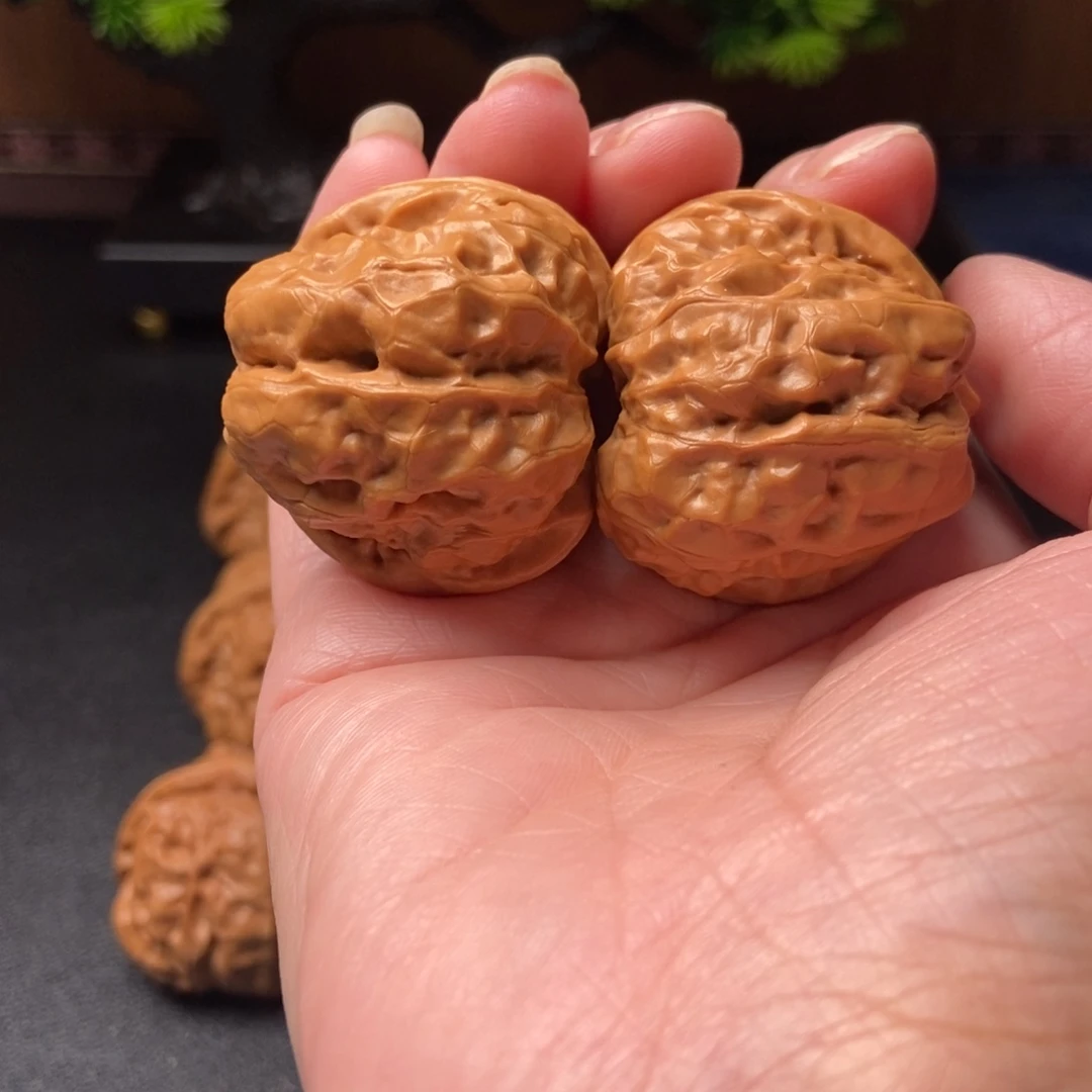 W***L文玩核桃把件蛤蟆头