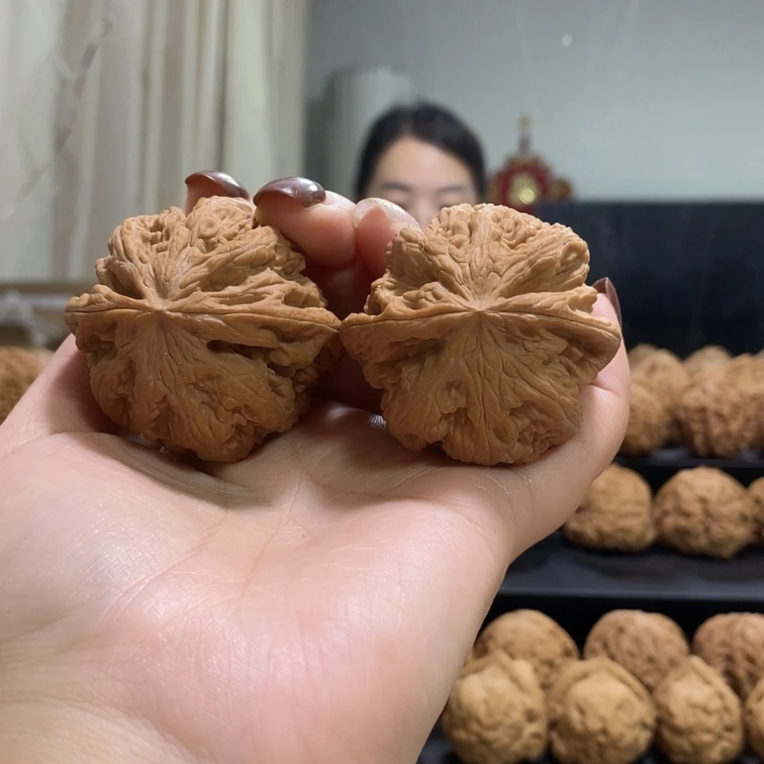 把件文玩核桃逝***枫大粗筋有水尖