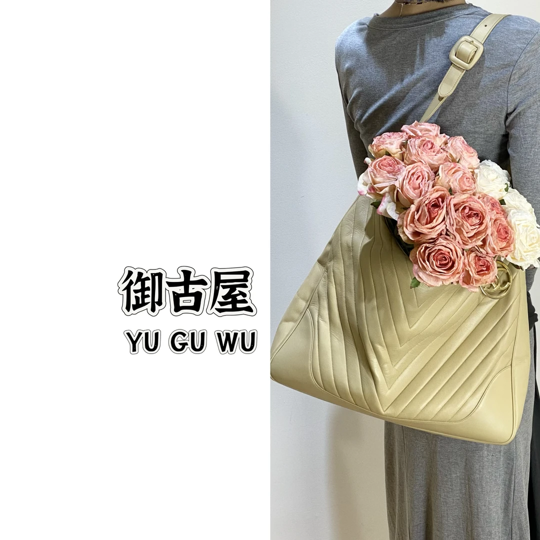 95新 Chanel/香奈儿 御古屋/10429/牛角包  18开无卡