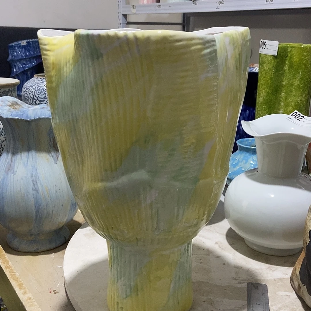 景德镇花瓶一物一拍