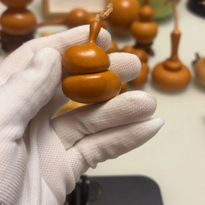 自***在天然手捻老皮葫芦