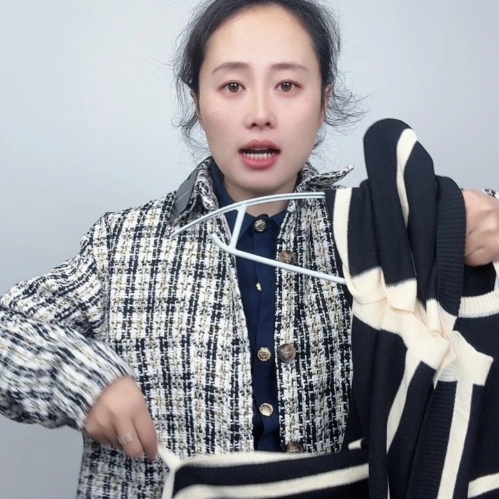 二林直播间就是宠粉毛衣