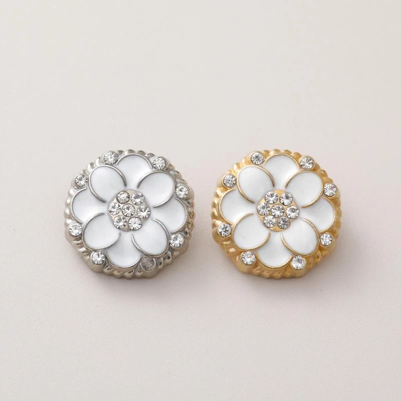 纽扣镶钻高级感毛衣开衫扣子大衣小香风复古风西装扣金属百搭时尚