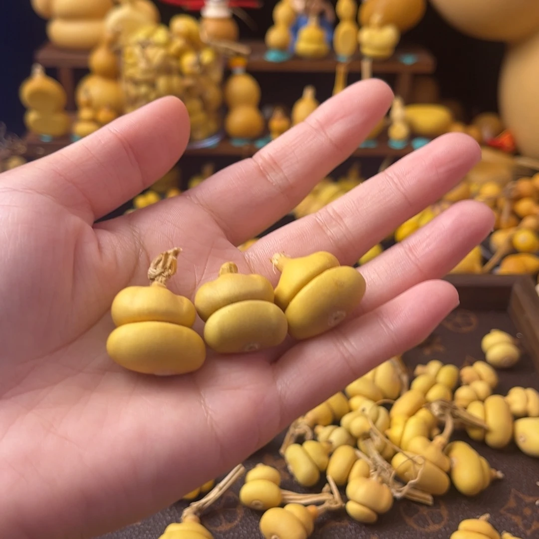 糖**子三颗熊脸钱袋单品