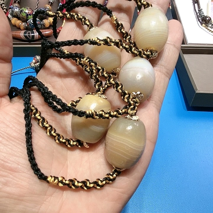 玛瑙/玉髓颈饰未镶嵌40