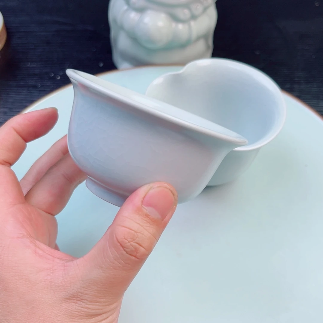 瓷片亢*哥不计成本交个朋友