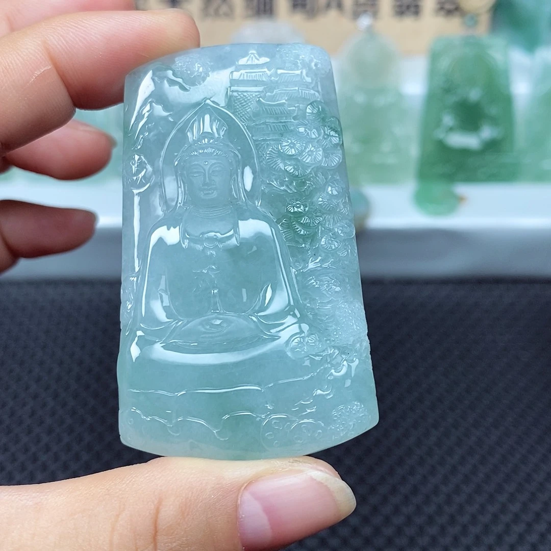 杭***哥翡翠未镶嵌颈饰翡翠