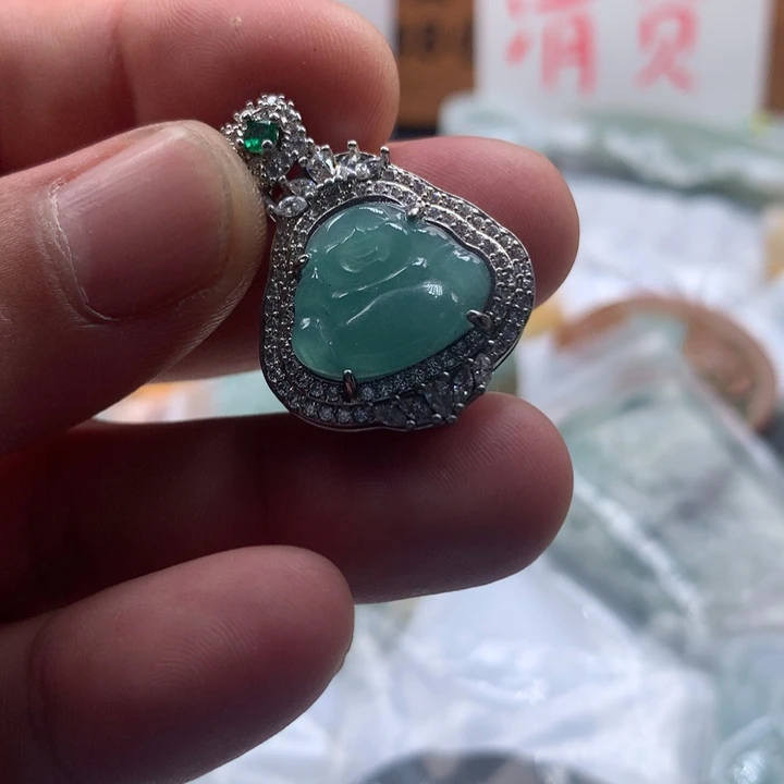 翡翠未镶嵌颈饰保真天然a货翡翠