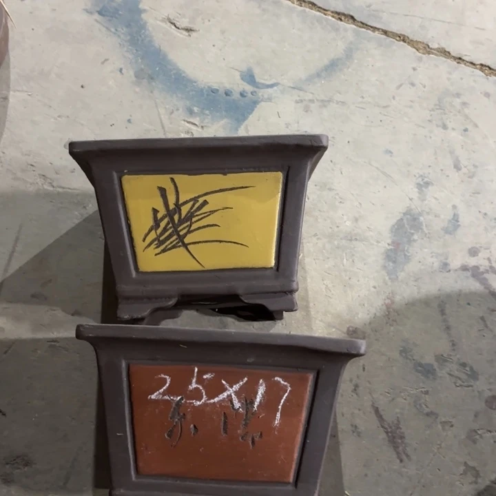 紫砂花盆        70-2