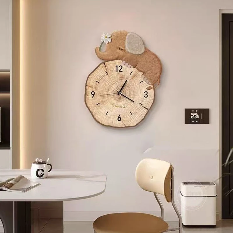 挂钟客厅2025新款免打孔奶油风大象餐厅装饰画卡通钟表时钟壁q01
