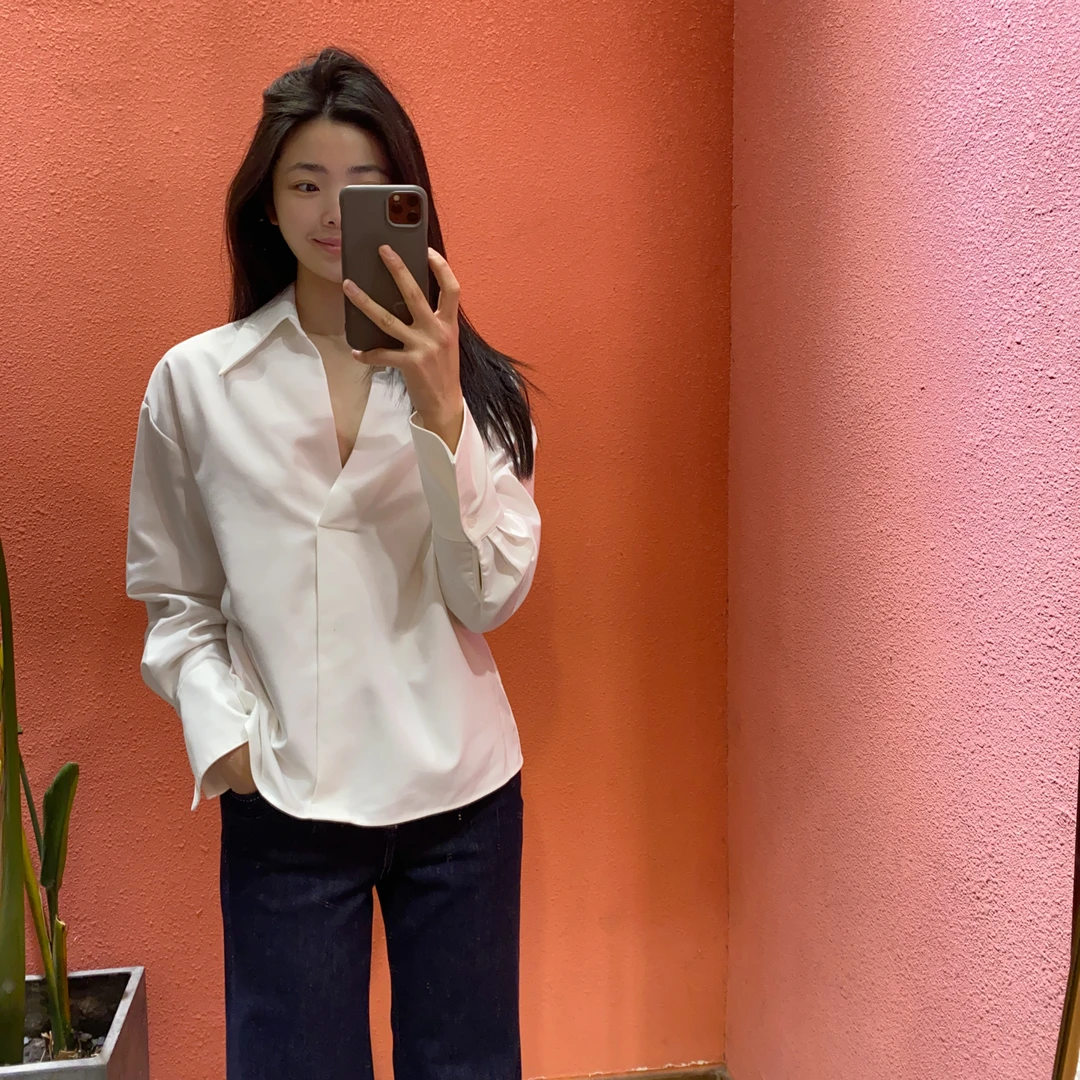 (默茗服装)高知深V素版衬衫