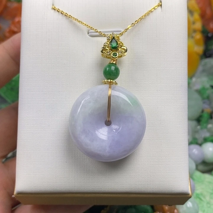 翡翠未镶嵌吊坠(赠链)