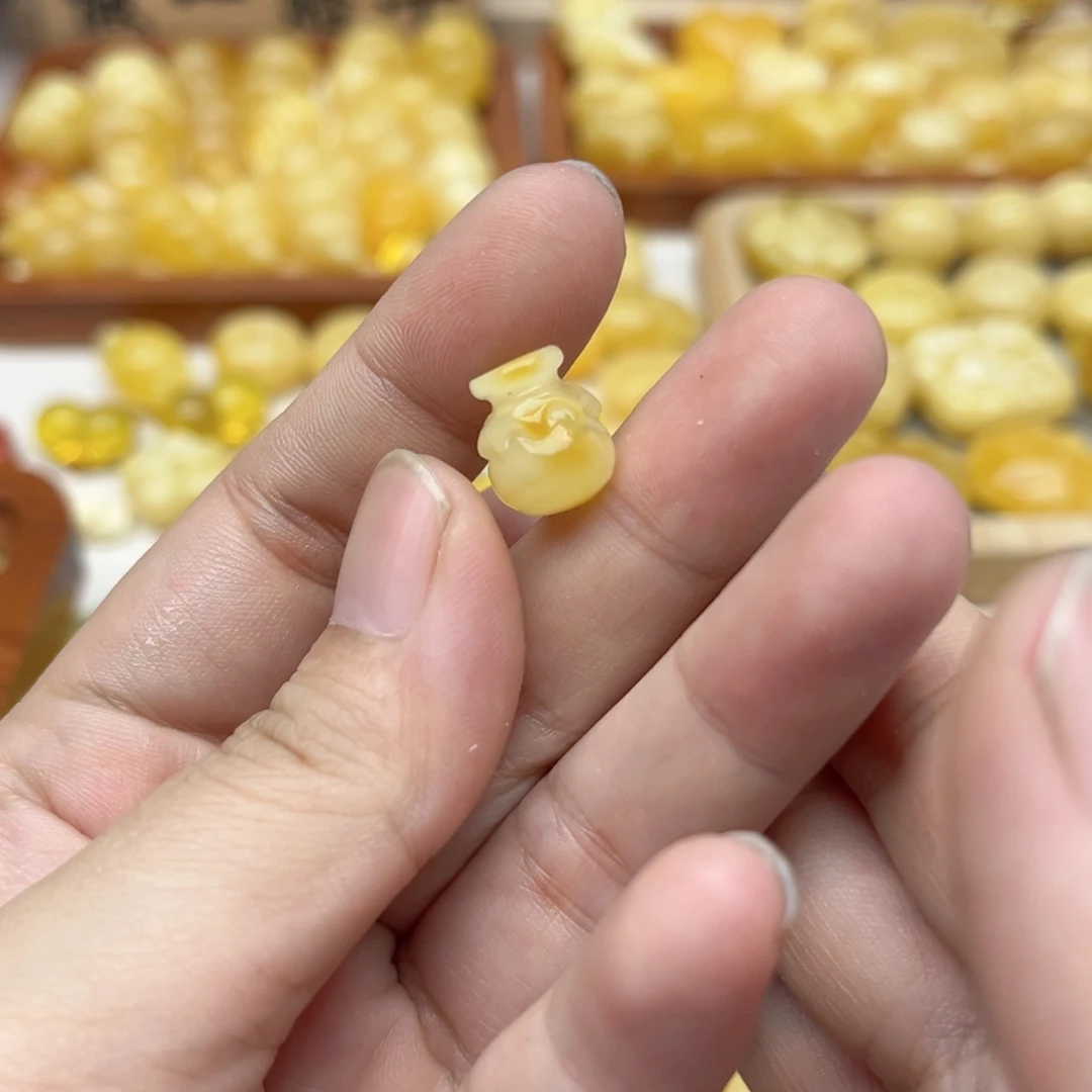 裸石蜜蜡未镶嵌天然