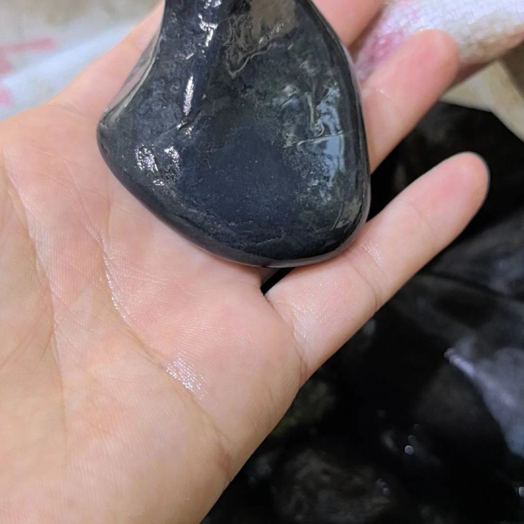 闫***礼有机玻璃藏玉药王石原石一个