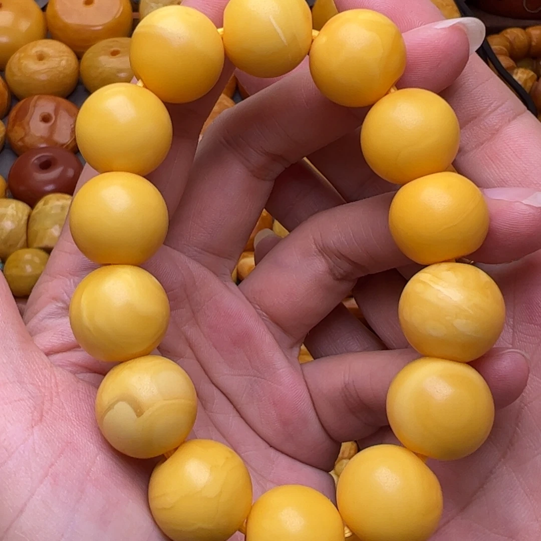 琥珀未镶嵌珠宝奇石16