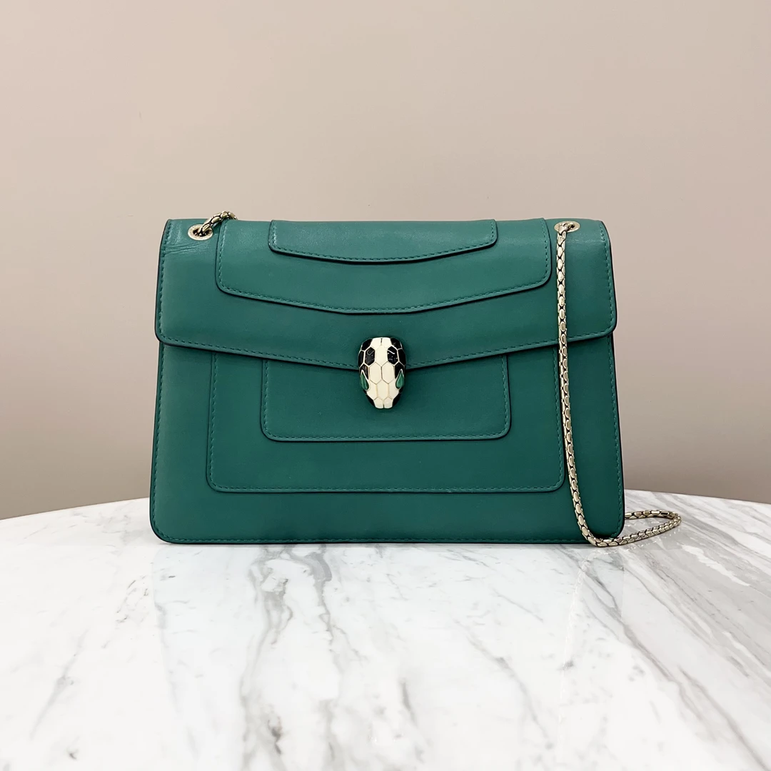 95新 BVLGARI/宝格丽 97新 宝格丽绿色中号蛇头包 ，尺寸约27*18