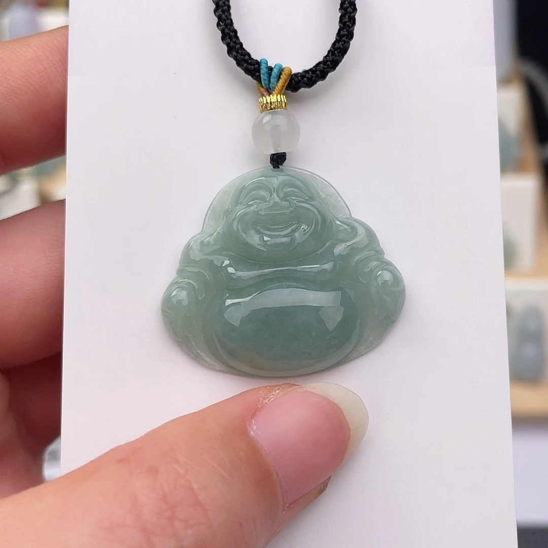 翡翠未镶嵌颈饰佛公