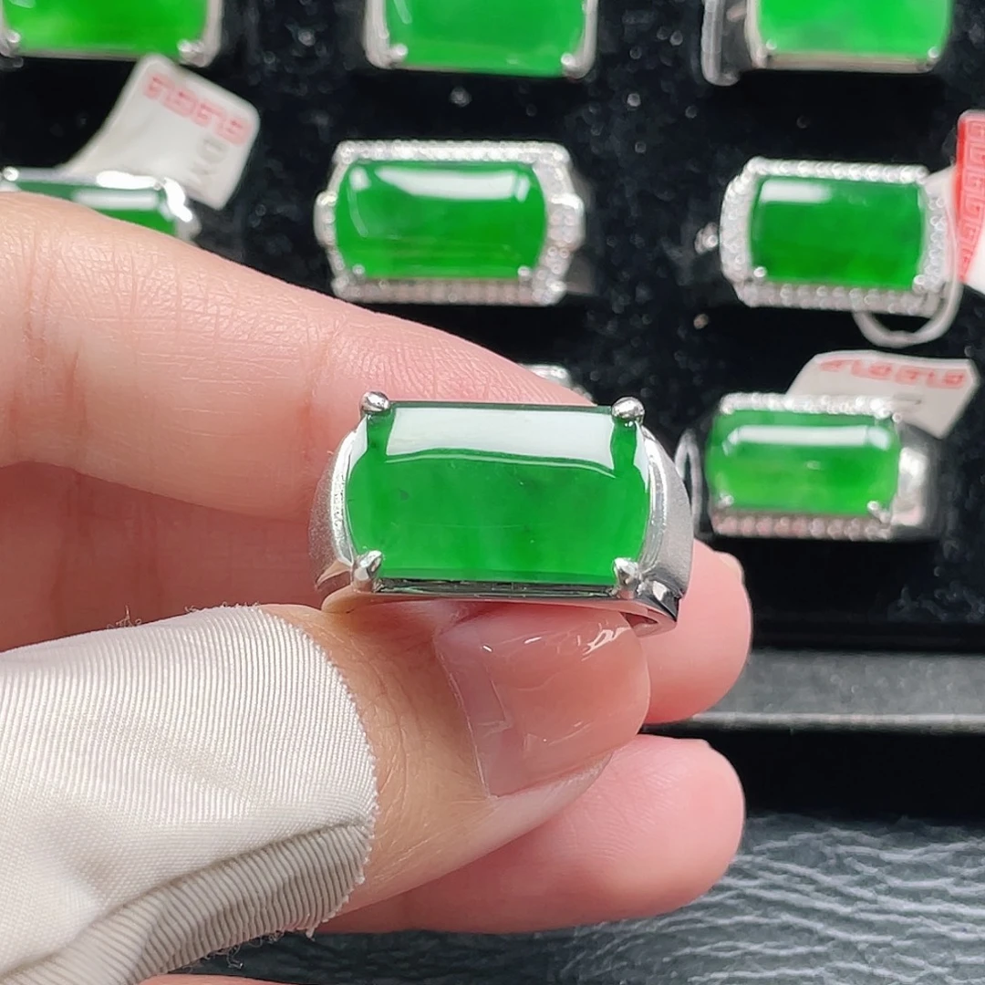 翡翠银S925镶嵌戒指天然A货翡翠没运费险3997