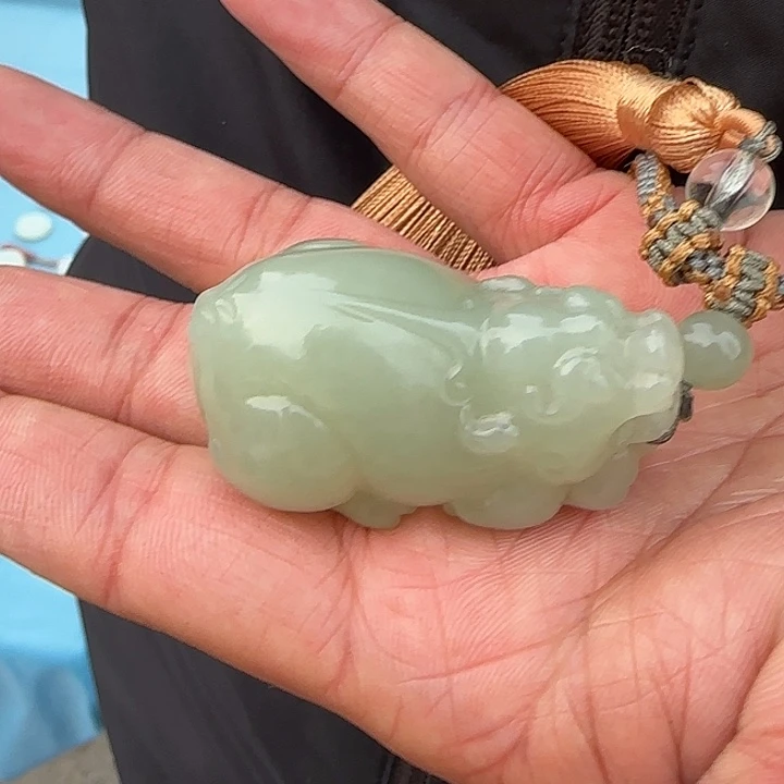 和田玉颈饰未镶嵌