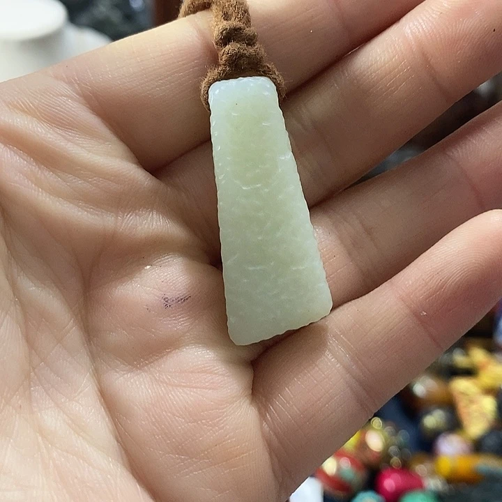 ᝰ****和田玉（糖玉）未镶嵌颈饰