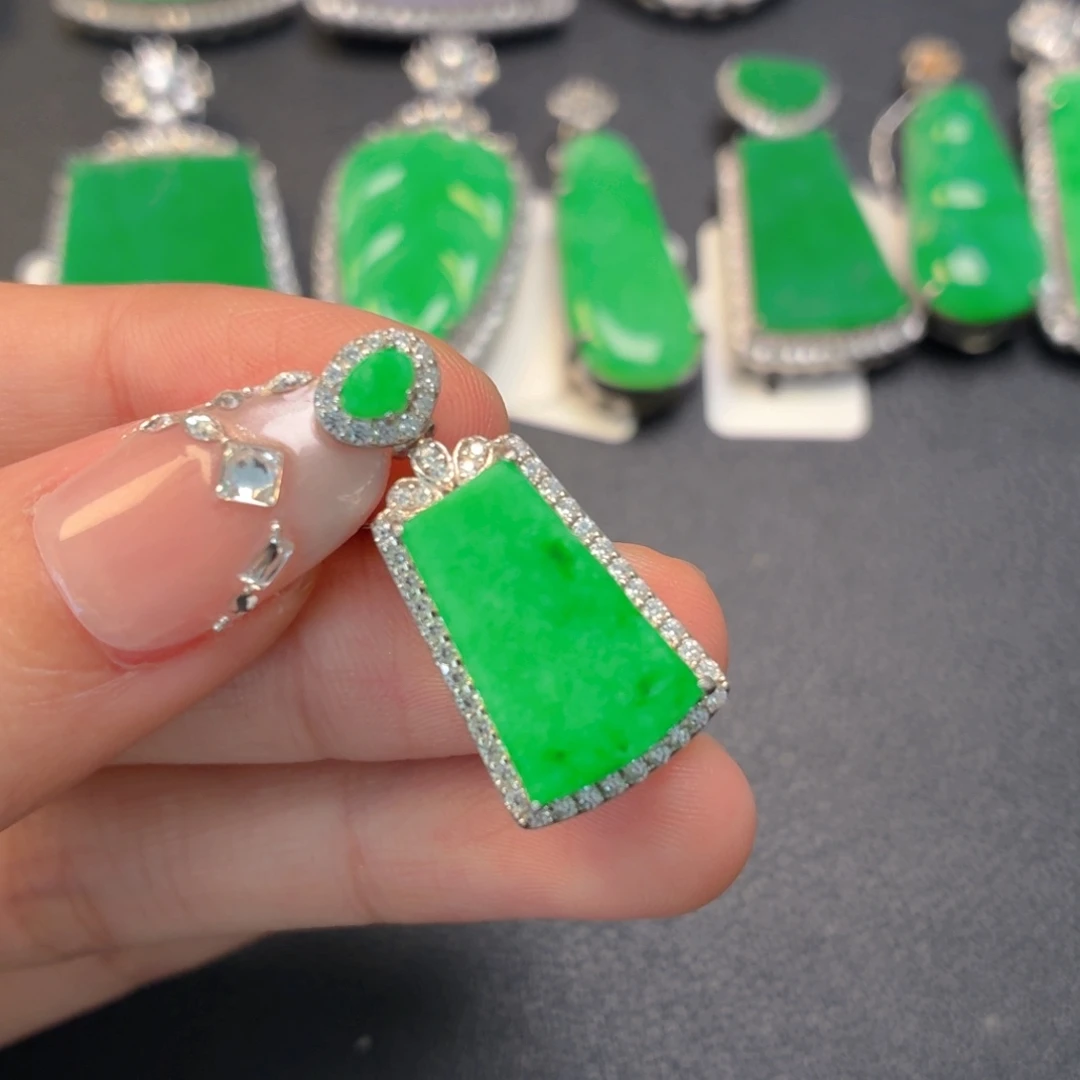 翡翠银S925镶嵌颈饰