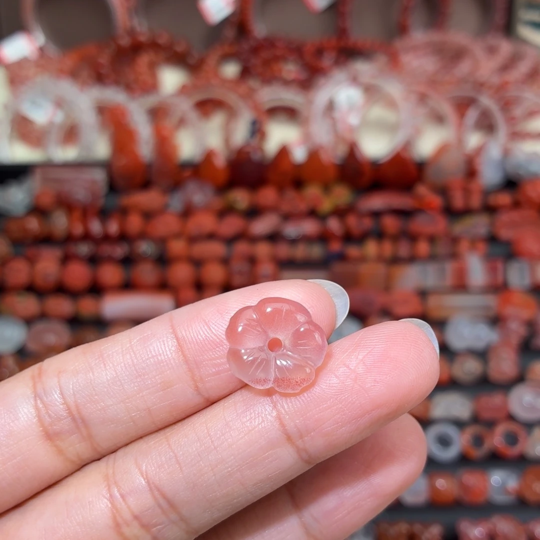 南红玛瑙未镶嵌颈饰有钱花14+