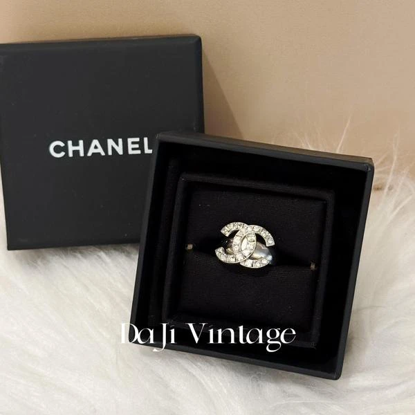 大吉中古/Chanel香奈儿银色双c拼钻戒指