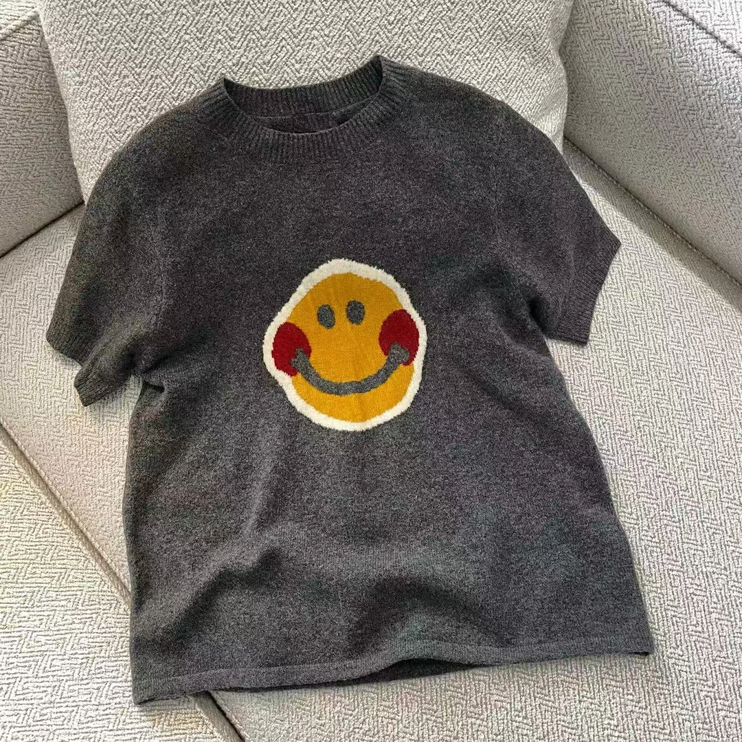 时尚简约早春笑脸短袖针织衫女宽松慵懒显瘦百搭上衣洋气毛衣气质