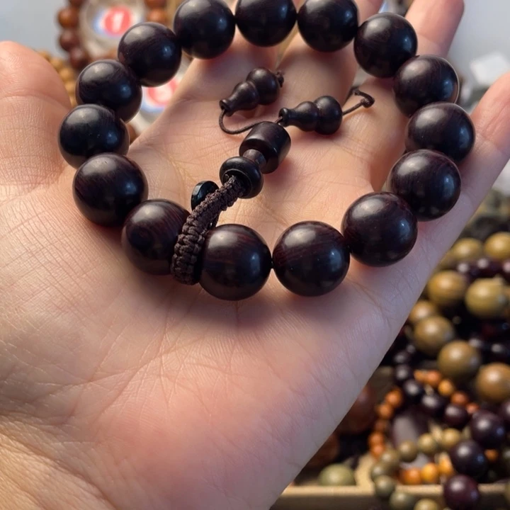 维腊木（绿檀）时*
