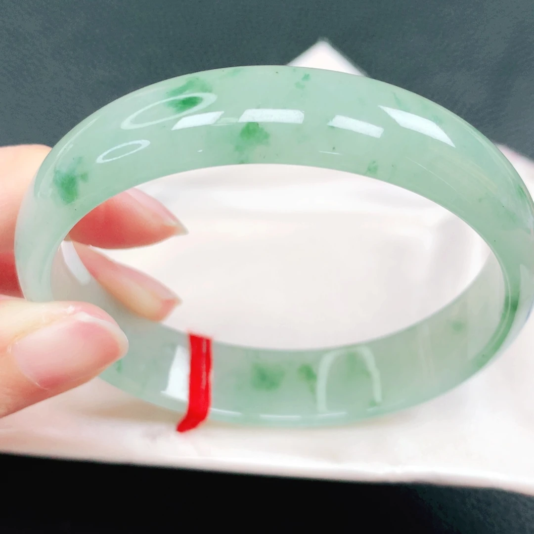 翡翠未镶嵌手镯62圈