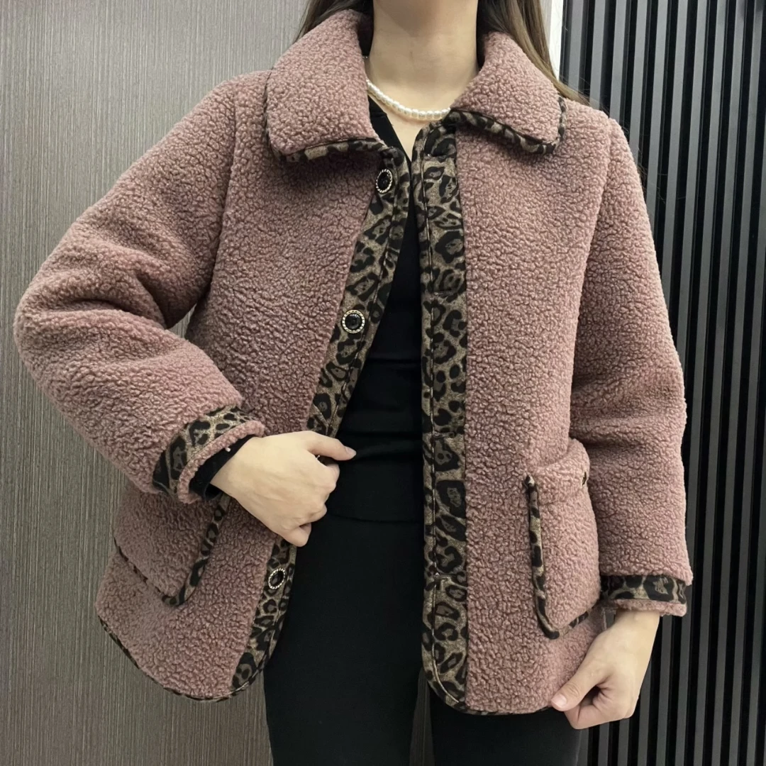 外套宽松加绒加厚保暖妈妈装秋冬羊羔绒大码短款休闲百搭韩版