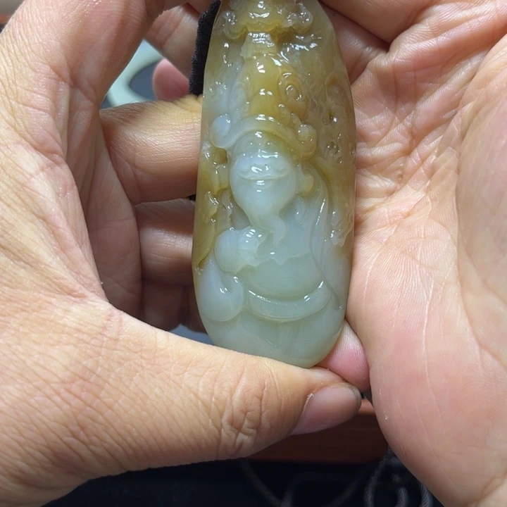 和田玉（糖玉）未镶嵌挂件
