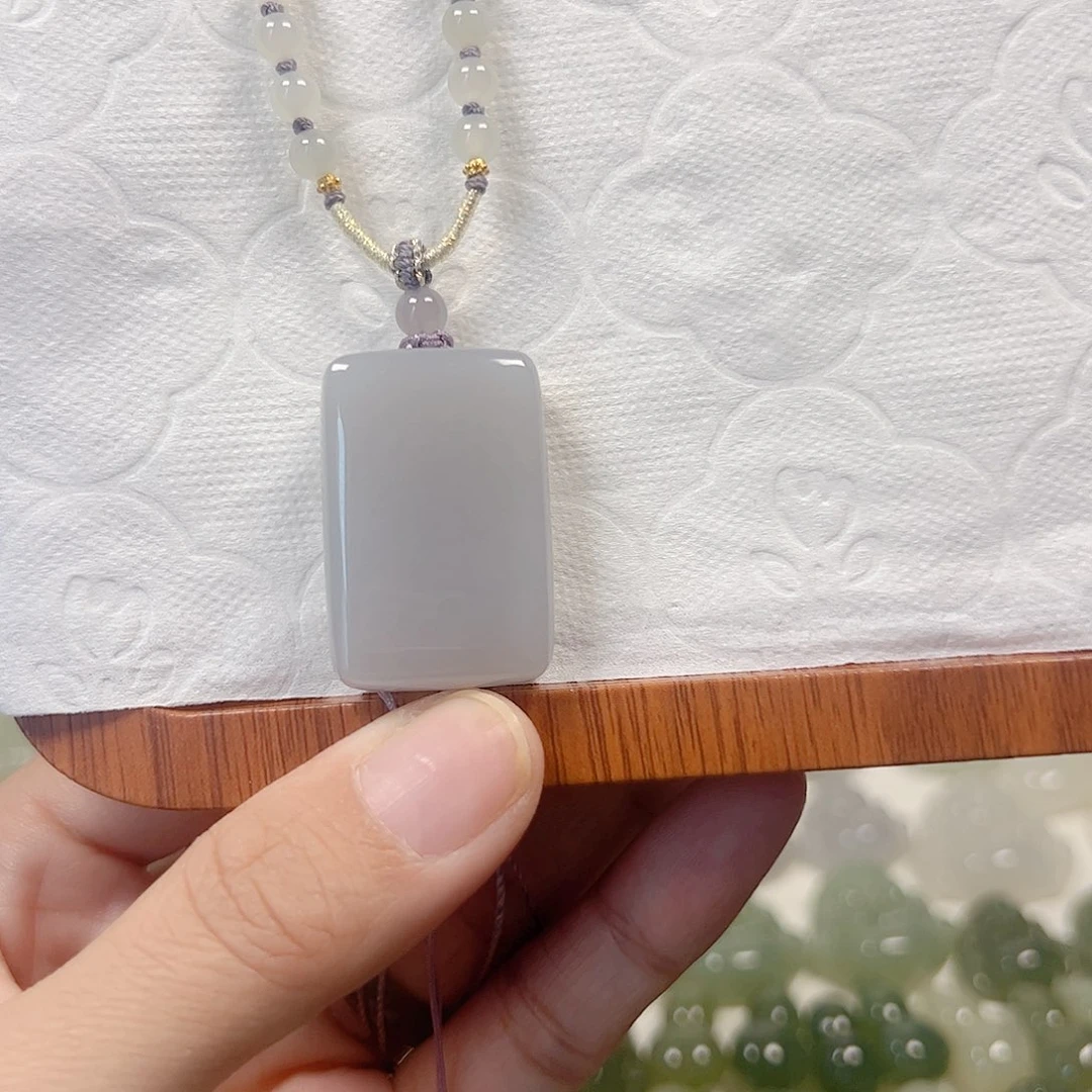 颈饰未镶嵌和田玉Z****a