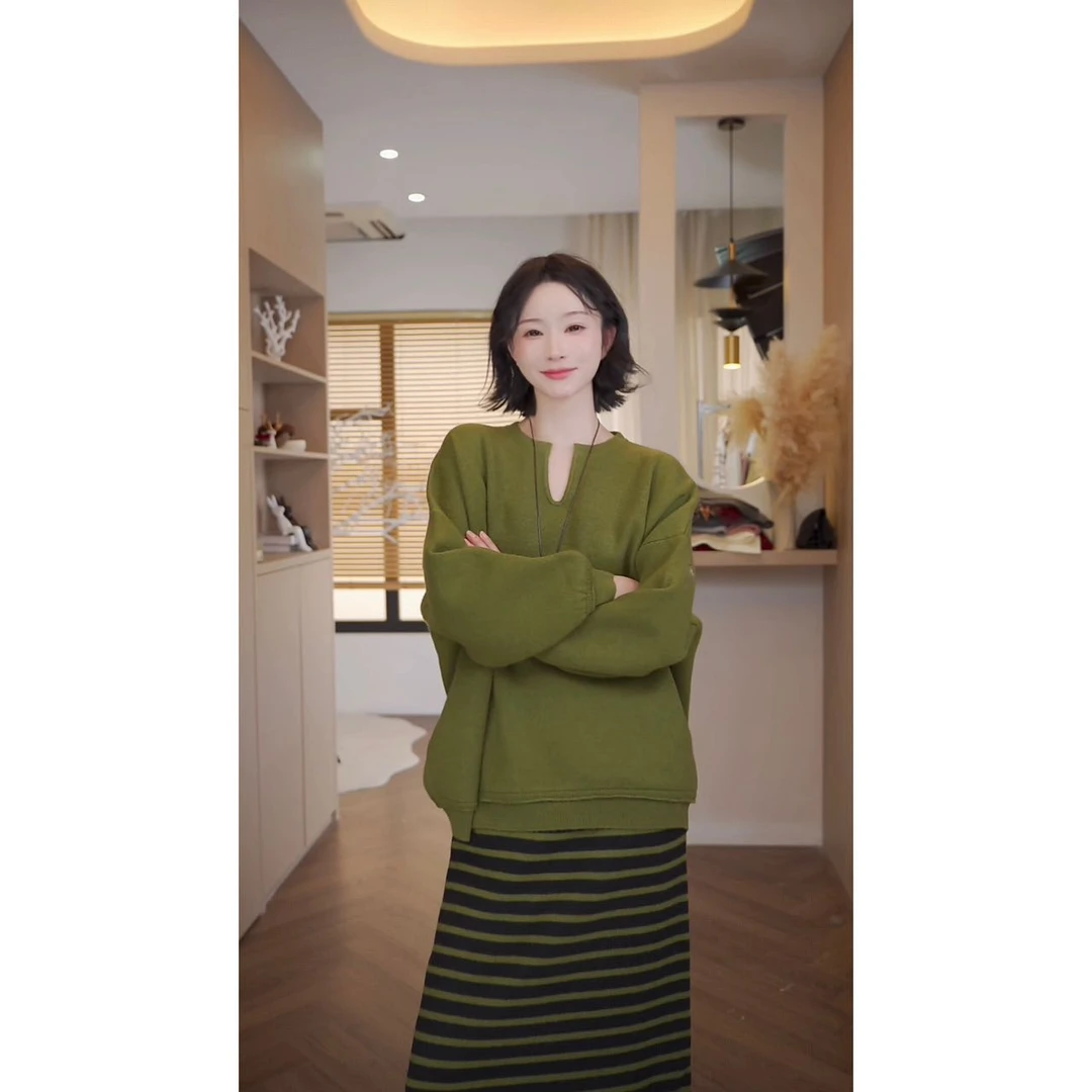 慵懒风V领长袖条纹针织毛针织衫设计感网红绿色上衣